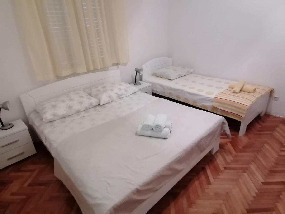 Apartments Piko2 Jelsa  Bagian luar foto