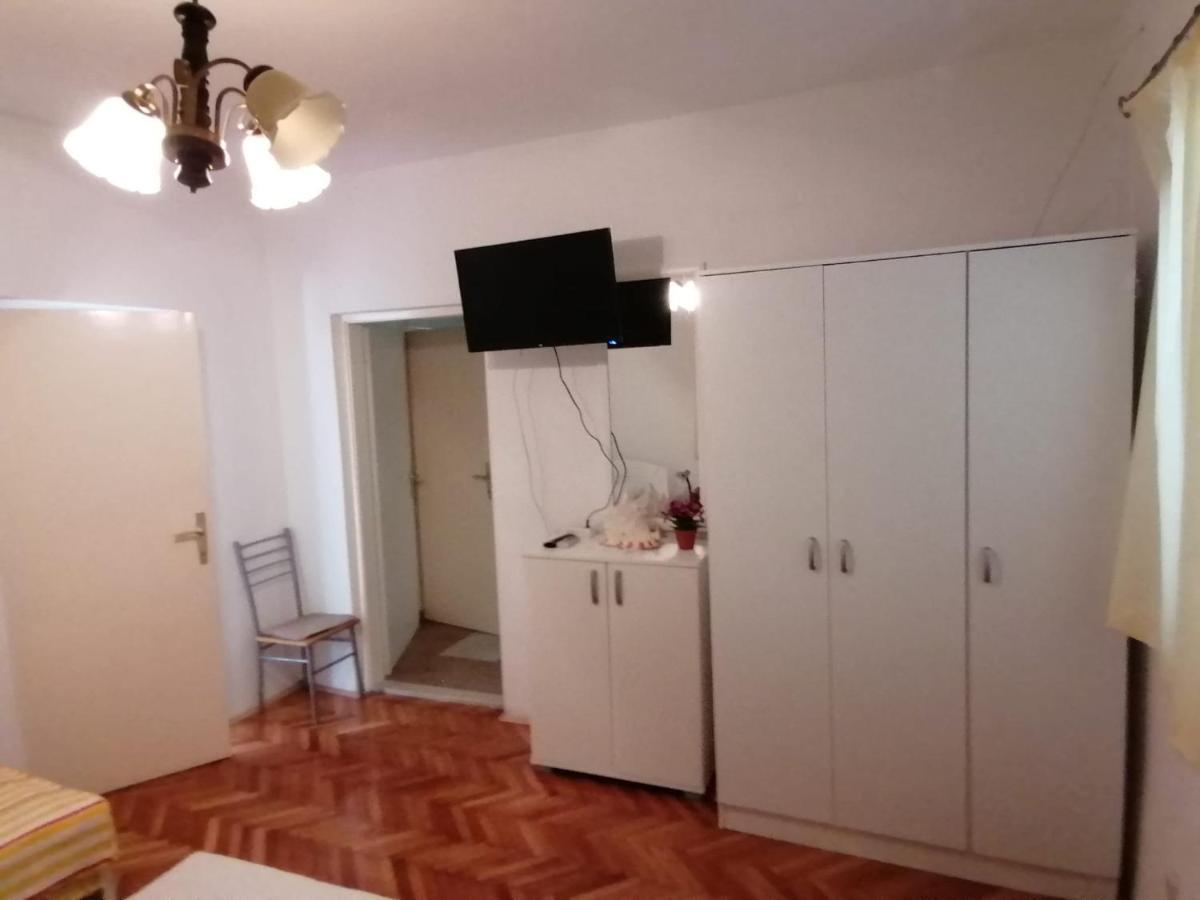 Apartments Piko2 Jelsa  Bagian luar foto